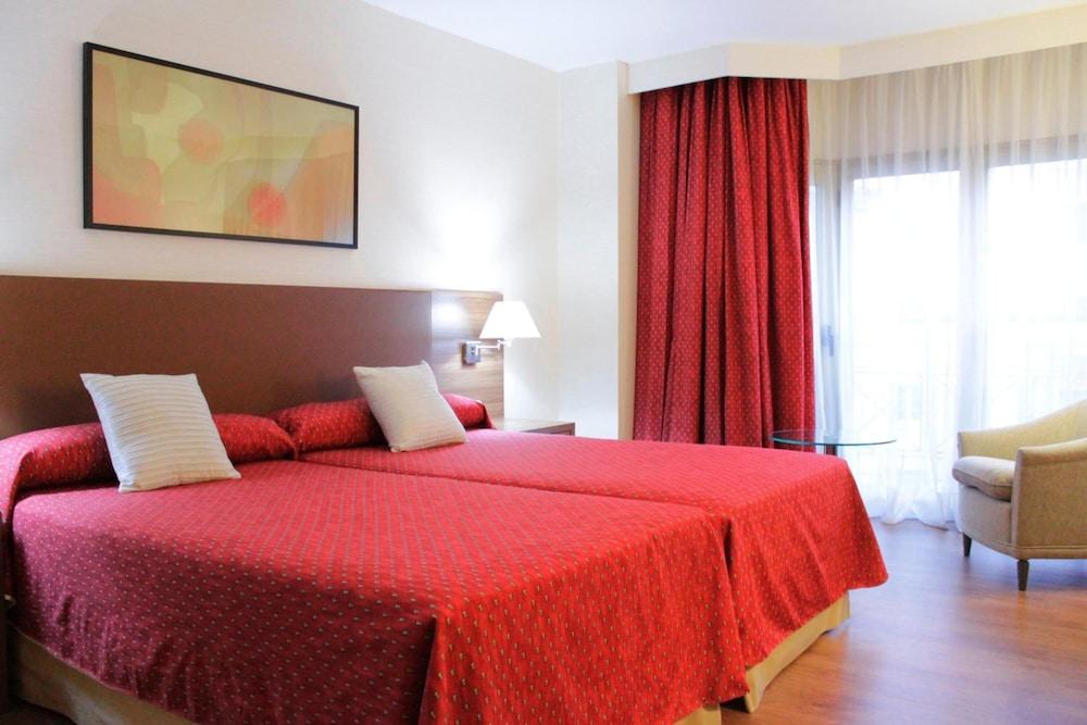 Aparto-Hotel Rosales Мадрид Екстер'єр фото