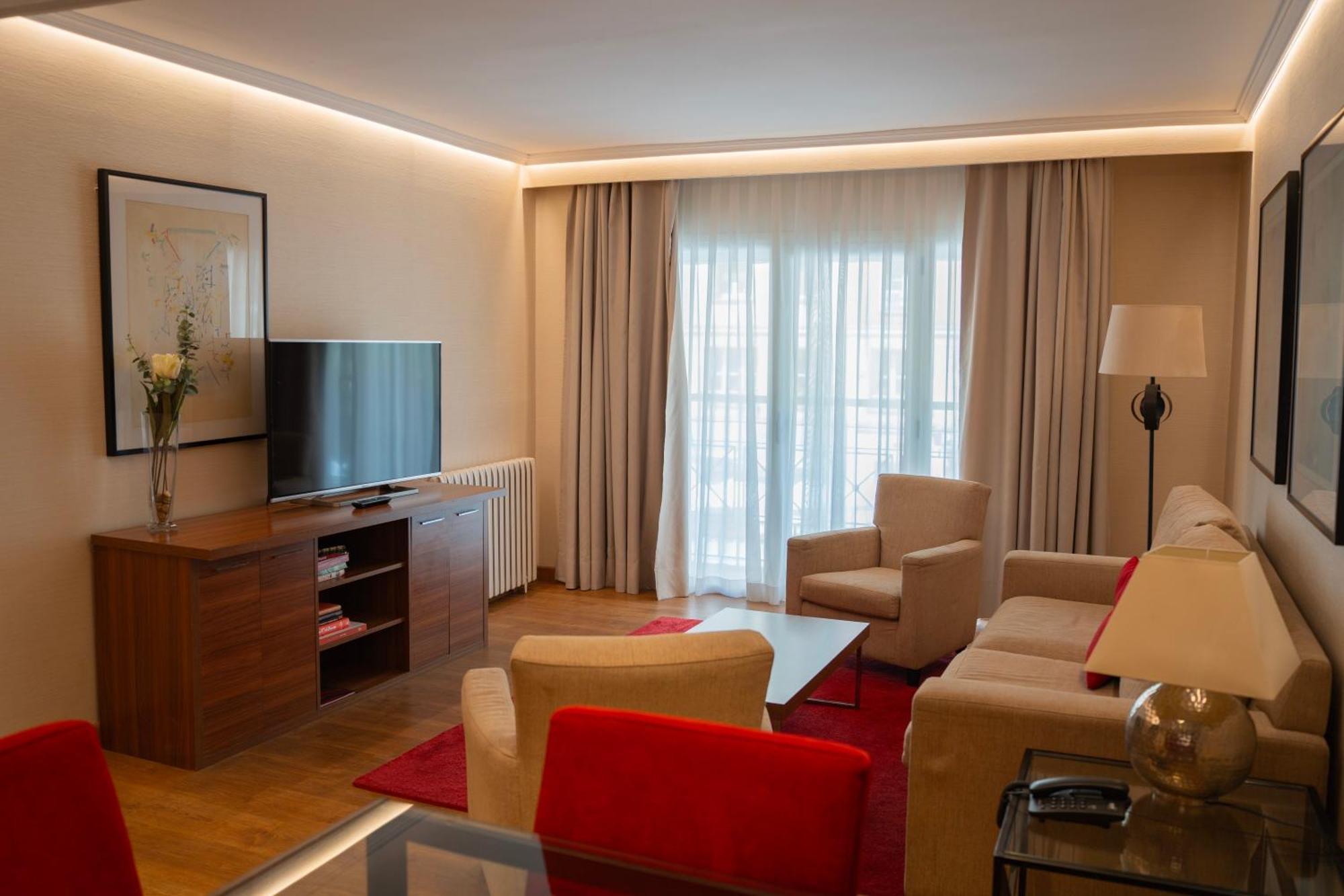 Aparto-Hotel Rosales Мадрид Екстер'єр фото