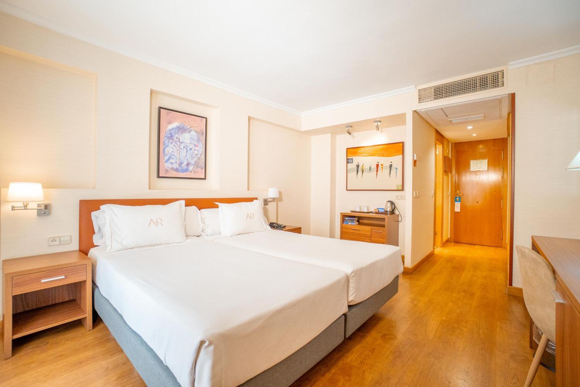 Aparto-Hotel Rosales Мадрид Екстер'єр фото